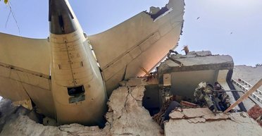 У окна и запасного выхода: где сидел единственный выживший на рейсе Air India (видео)