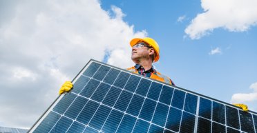 Інноваційні "волохаті" панелі перевернуть сонячну енергетику: як вони працюють