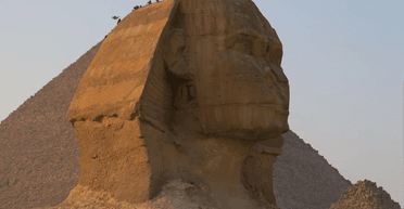 Чоловік купив стару камеру і побачив тисячі знімків, які змінили його життя (фото)