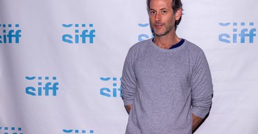 Знайшла помічниця: відомий голлівудський режисер наклав на себе руки (фото)