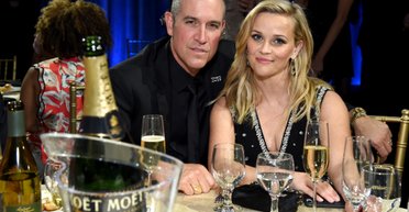 Через рік після розлучення: у Різ Візерспун новий роман з фінансистом (фото)