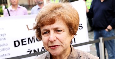 Обход санкций и обмен информацией: депутатка Европарламента от Латвии работала на ФСБ, — СМИ