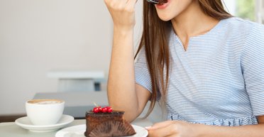 Диетологи назвали 6 десертов от которых вы никогда не поправитесь