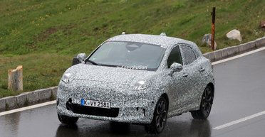 Самый дешевый электрокроссовер Ford заметили во время тестов (фото, видео)