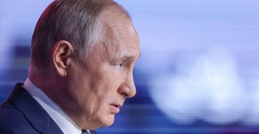 В Латвии за день собрали средства на поврежденный "череп Путина"