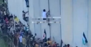 Толпы иорданцев и ливанцев собрались на протесты против Израиля под его границей (фото)