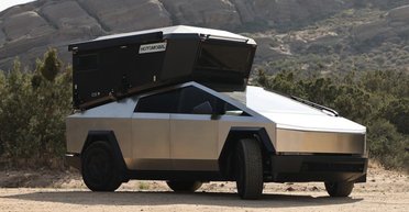 Электромобиль Tesla Cybertruck превратили в оригинальный внедорожный автодом (видео)