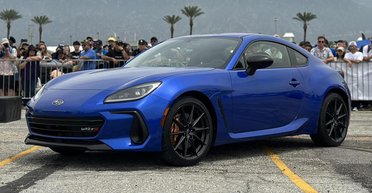 Новейший спорткар Subaru полностью рассекретили до презентации (видео)