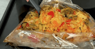 Без жарки и тушения: вкусная капуста в "рукаве" для запекания