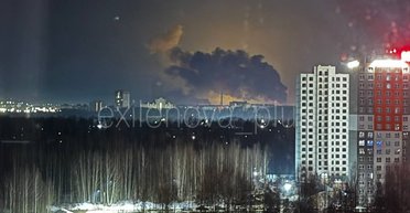 Дроны атаковали завод в Чапаевске, а по НПЗ в Ярославле прилетела ракета (видео)