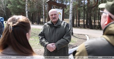 "Пережить это сложное время": Лукашенко призывает белорусов мобилизоваться