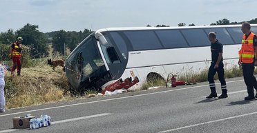 4 погибших: во Франции в ДТП попал автобус с украинскими детьми, что известно (видео)