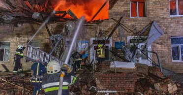 Не менее трех прилетов: подробности ночной атаки БПЛА на Харьков (фото, видео)