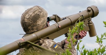 На озброєнні ЗСУ з'явилися китайські ПЗРК FN-16: як вони могли потрапити в Україну