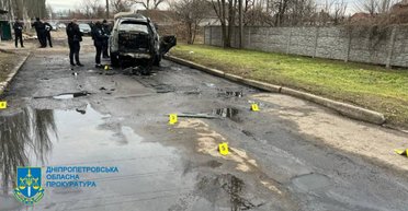 На Днепропетровщине расстреляли авто заместителя мэра Никополя: подробности (фото)