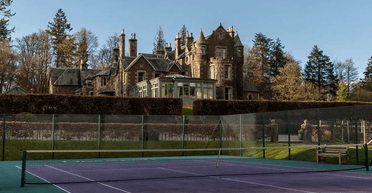 Зіркове подружжя перетворило заміський будинок на стильний готель світового класу (фото)