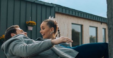 Мрійте правильно: яким вийшов новорічний фільм "7 бажань" із Ксенією Мішиною