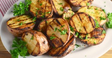 Молодой картофель на любой вкус: топ-3 рецепта вкусного гарнира