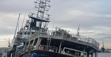 У Росії перекинувся щойно збудований буксир ВМФ  "Капітан Ушаков" (фото)