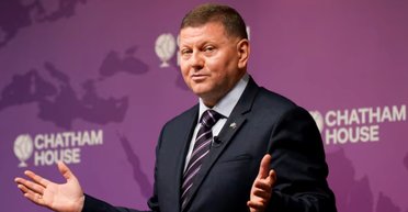 "Новый Джеймс Бонд": появилось впечатляющее фото Валерия Залужного