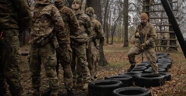 Деньги за рекрутом и БОВП на экспорт: как изменить систему подготовки бойцов в Украине