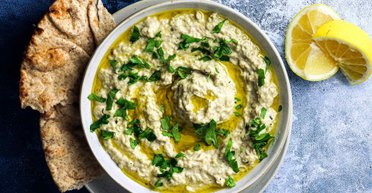 Самая оригинальная намазка из баклажанов: как приготовить бабагануш