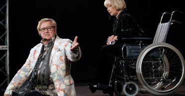 Сияй, безумный бриллиант. Интервью с Романом Виктюком