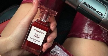 Аромат, как в морге: фанаты раскритиковали новый аромат Lost Cherry от Тома Форда (видео)