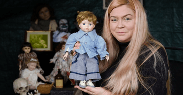 Женщина купила одну из самых "одержимых" кукол мира: та "говорит" по ночам с ее сыном (фото)