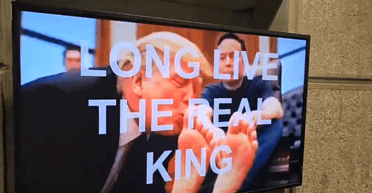 Кто настоящий король: в министерстве США показали странный клип про Трампа и Маска (видео)