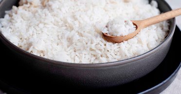 Найпростіший спосіб приготування рису. Знадобиться всього 10 хвилин
