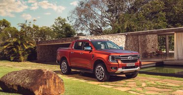 На украинский рынок выходит новейший пикап Ford: подробности и цены (фото)