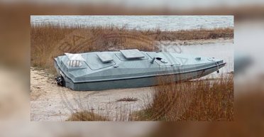 В Крыму на берегу нашли украинский неповрежденный морской дрон Magura V5 (фото)