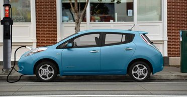 Електрокари працюватимуть у 3 рази довше за рахунок проривного матеріалу для батарей (відео)