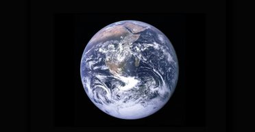 Як з'явилася вода на Землі: камені з Місяця спростовують популярну теорію