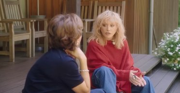 "Спасибо, что не подвела": Комаровский назвал Пугачеву "богом" (видео)