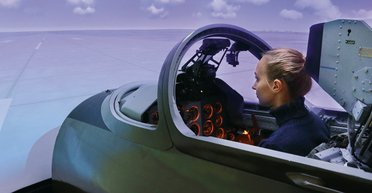 Летают на земле. Где в Украине создают авиасимуляторы для будущих асов