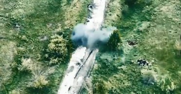 Обходили Купянск: ВСУ остановили 10 мотоциклов РФ, которые рвались на дорогу Р-79 (видео)