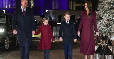 Принца Вільяма з дітьми помітили за купівлею різдвяної ялинки