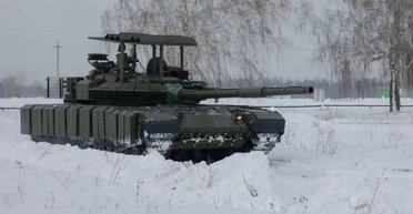 РФ відправила на фронт танки Т-80БВМ варіанта 2023 року: які поліпшення отримала машина