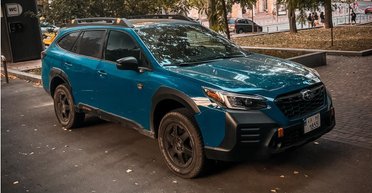 Альтернатива кроссоверу: в Киеве заметили очень нестандартный внедорожный Subaru (фото)