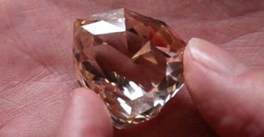 Флорентийский бриллиант нашли после столетнего исчезновения: Габсбурги рассказали, где он был (фото)