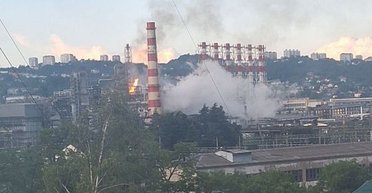 Атака на Краснодарский край РФ: дрон поразил нефтеперерабатывающий завод в Туапсе (видео)