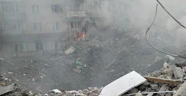 Хмельницький опинився без світла через обстріл РФ, є суттєві пошкодження об'єктів, — мер