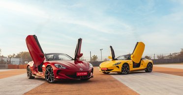 В Украине появился 500-сильный электрический спорткар MG с дверями как у Lamborghini (фото)