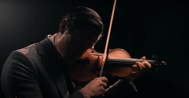 В Нью-Йорке за $11 млн продали трехсотлетнюю скрипку Страдивари за $11 млн