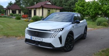 Смена образа: тест-драйв нового кроссовера Peugeot 3008