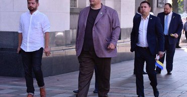 Годовщина турборежима. Чем запомнились в Раде Юзик и свадебный фотограф