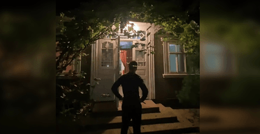 "Невероятная боль": переселенцы — о покупке дома в селе, что обернулось трагедией