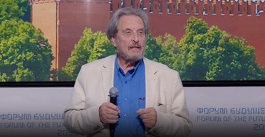 Отец Илона Маска подтвердил, что сын хотел купить ракету у РФ: почему возникла такая идея